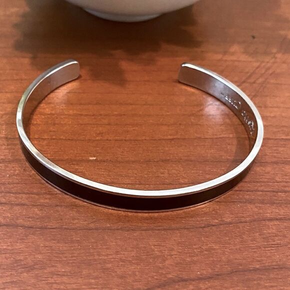 RUSTIC CUFF BLACK W/SILVER TRIM BRACELET. Inscribed “Courage” on inside. EUC! - Picture 2 of 8
